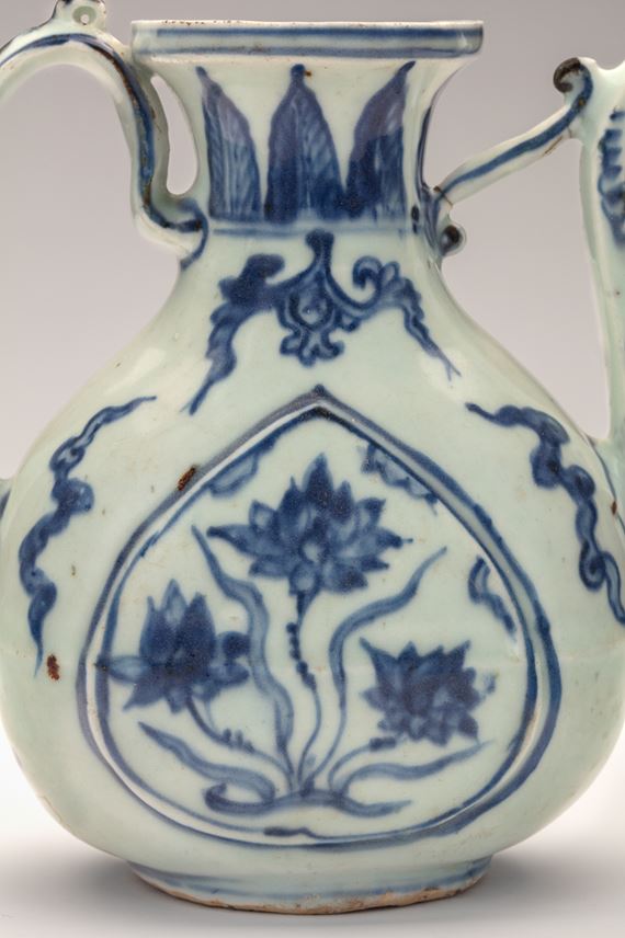 A Chinese Blue and White Ewer made for the Islamic market | MasterArt
